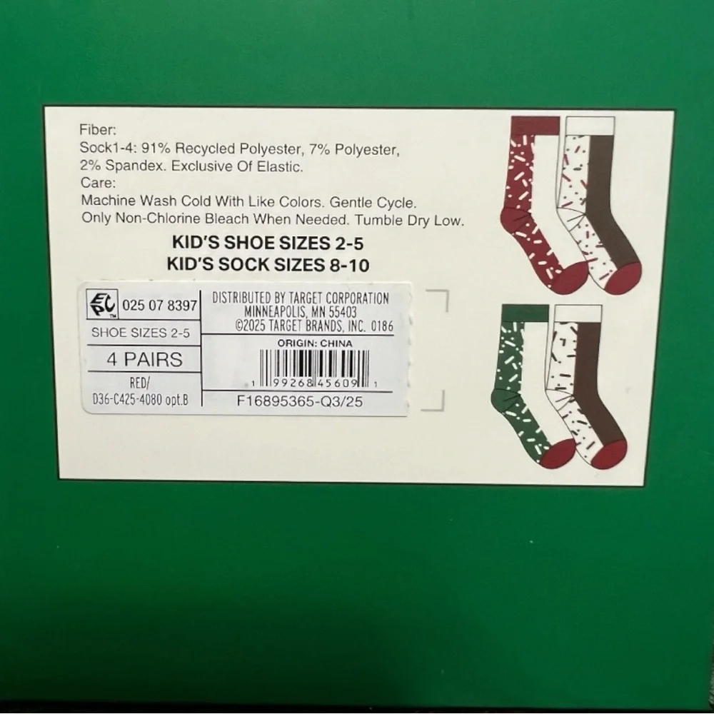 Kids Cupcake Christmas Crew Socks 4 Pack Ivory Red Green